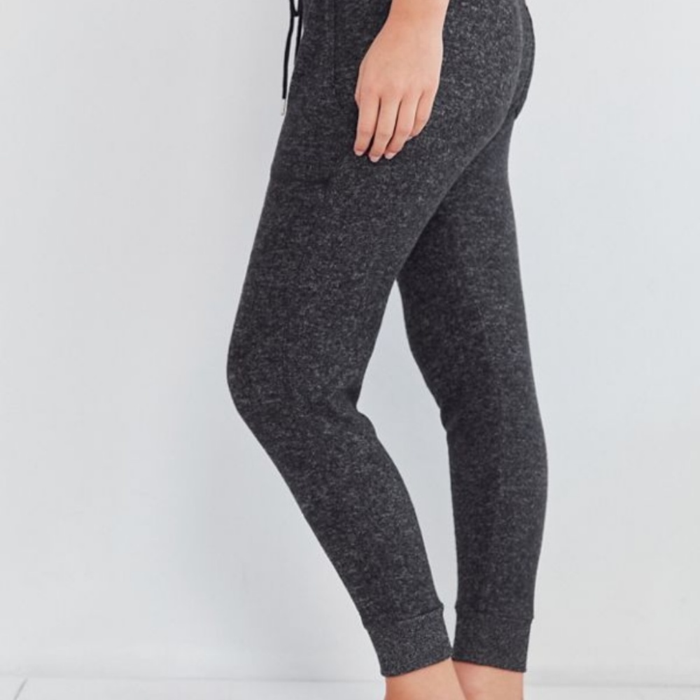 Urab Outfitters Don't Wait Cozy Fleece Jogger Pant - Picture 8 of 8